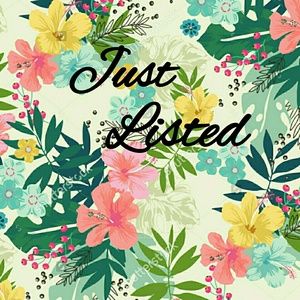 Check out what's new in the closet! 🍍🌴